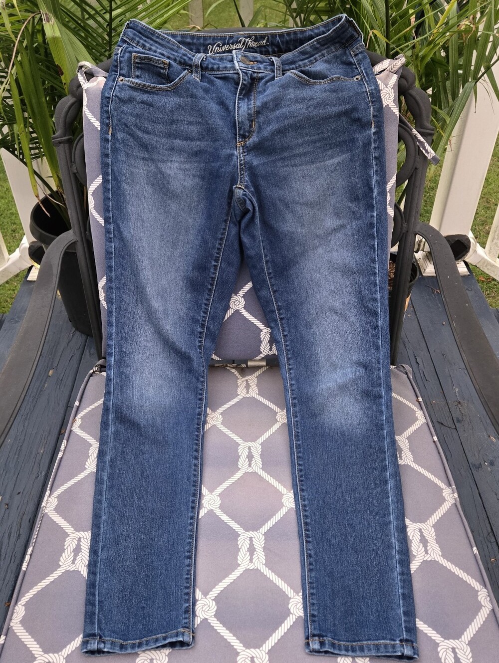 Universal Thread Mid Rise Skinny Jeans Medium Wash Blue Stretch Denim Target 6